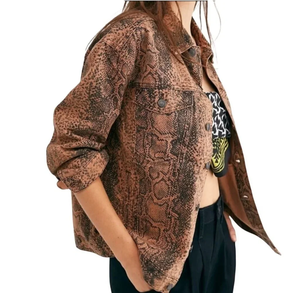 Free People Snake Print Trucker Jacket Button Closure Pockets Size S - Picture 5 of 13